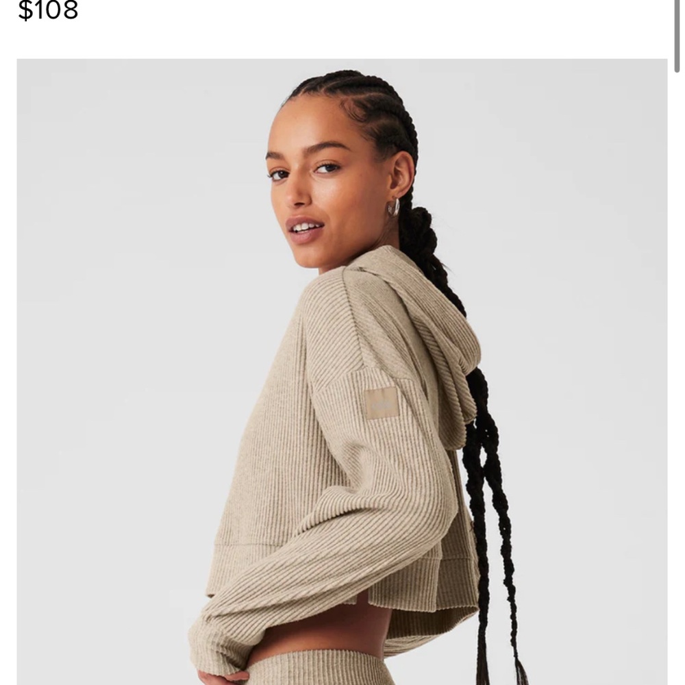 Alo Yoga Muse Hoodie in Gravel Heather. Size Small.